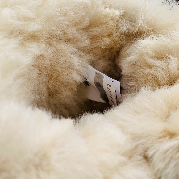 UGG Bailey button II Starlight - Picture 6 of 7